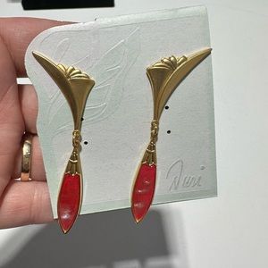 Vintage Nuri earrings on card